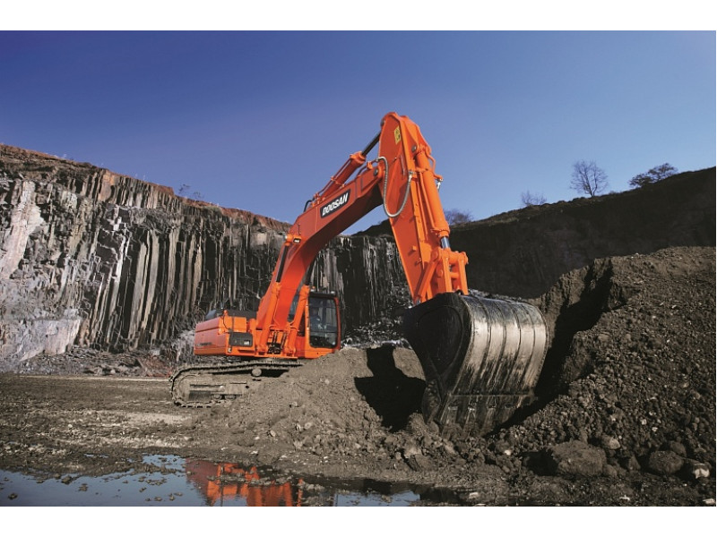 Экскаватор DX400LC-7M